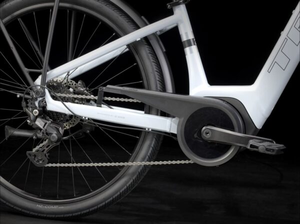 Vélo de Ville Électrique Trek Verve+ 2 Lowstep Gen.3 400wh Shimano Cues 9V Noir Gen.3 – Image 3